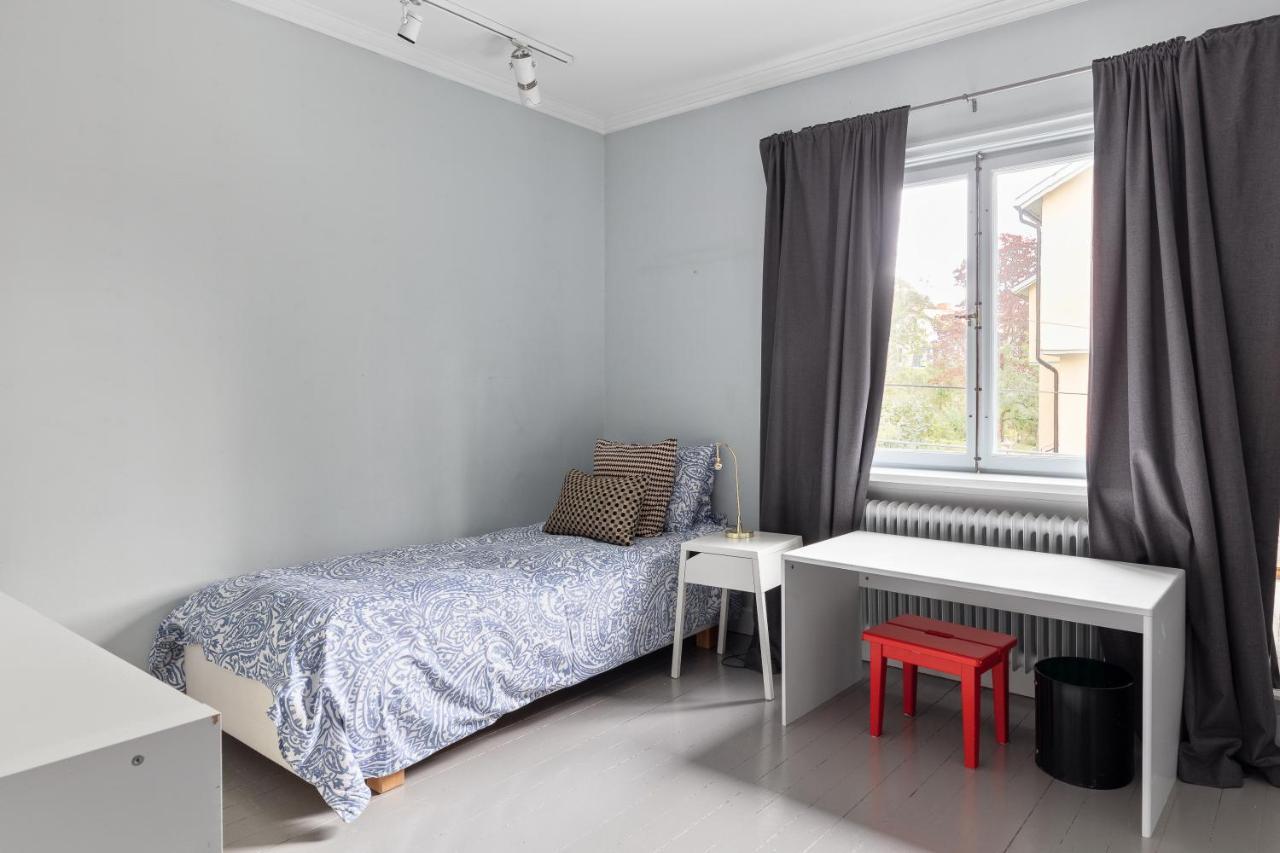 Fantastic 4 Bedroom Home In Bromma With Everything ستوكهولم المظهر الخارجي الصورة