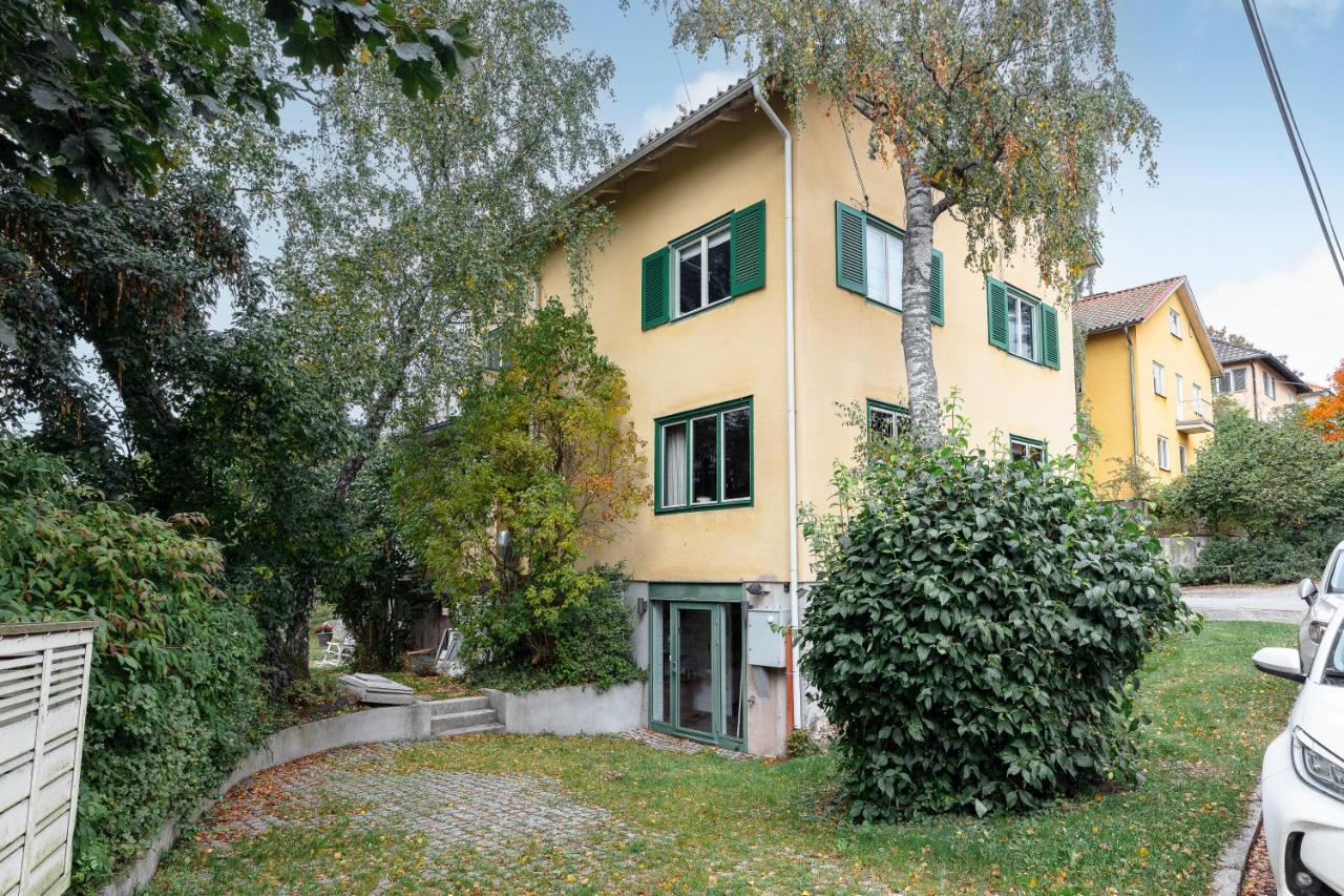 Fantastic 4 Bedroom Home In Bromma With Everything ستوكهولم المظهر الخارجي الصورة